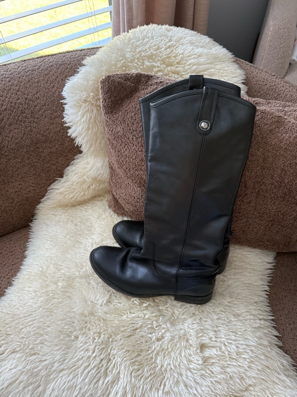 Frye Melissa Button riding boots in black leather